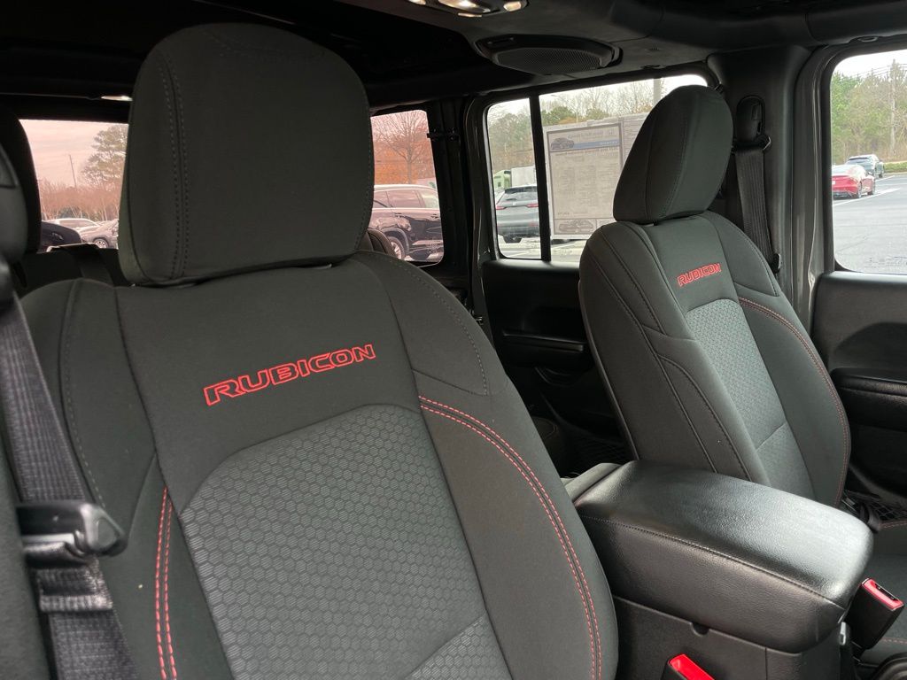 Thumbnail: 2020 Jeep Wrangler - 32