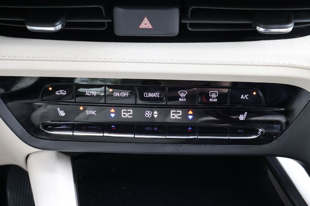 2022 Buick Envision Preferred 17