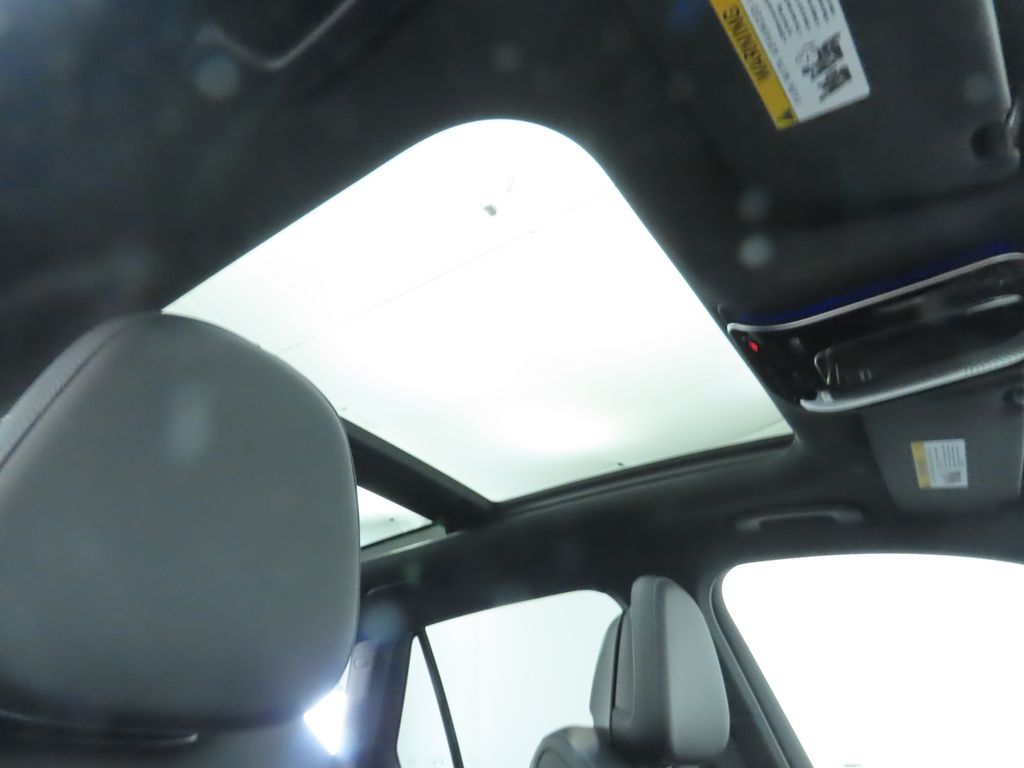 Thumbnail: 2026 Mercedes-Benz GLC - 20