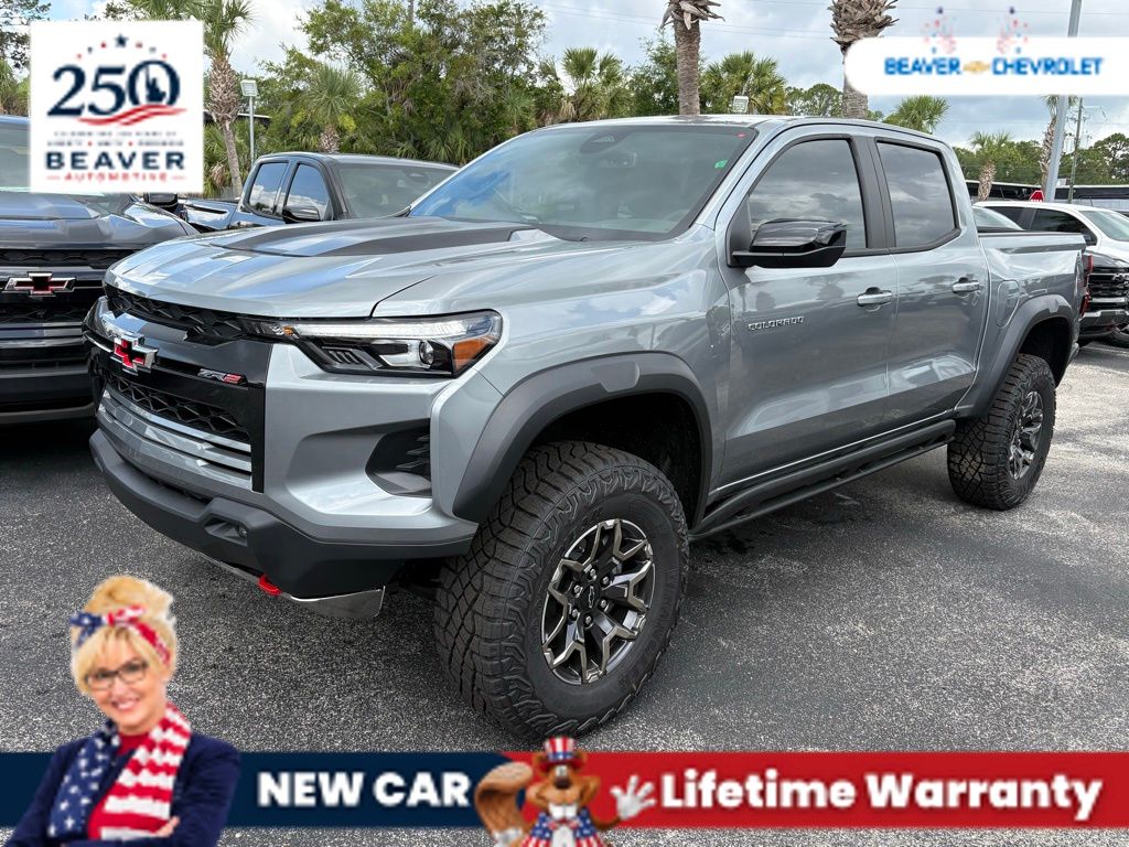 Sterling Gray Metallic 2026 Chevrolet Colorado Pickup Truck Four-Wheel Drive 8-Speed Automatic