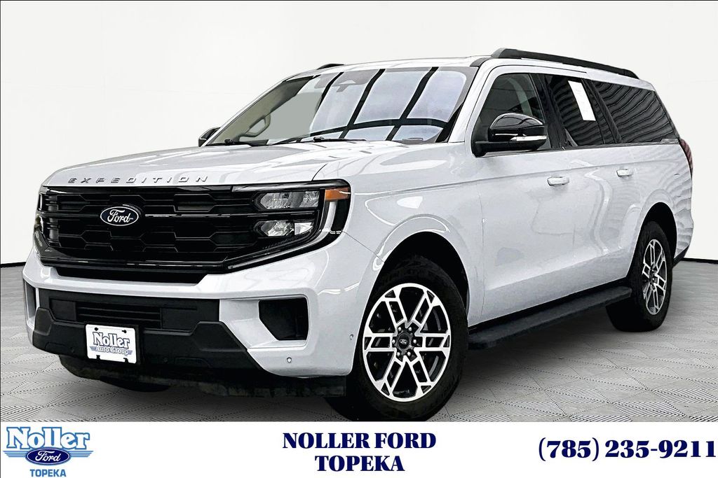  2025 Ford Expedition MAX Active 4WD   