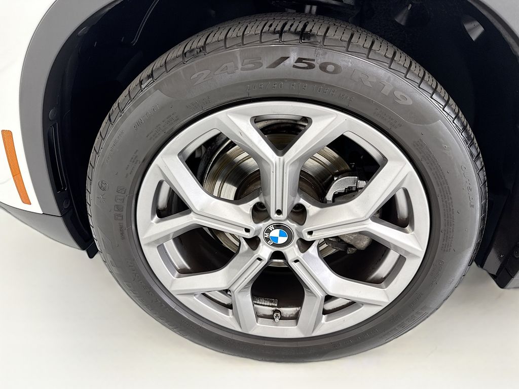 Thumbnail: 2023 BMW X3 - 29