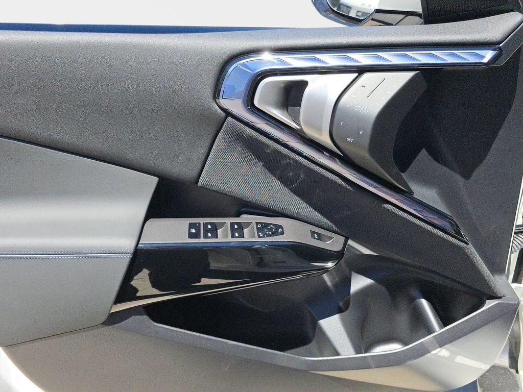 Used 2026 White BMW 30 xDrive image 21