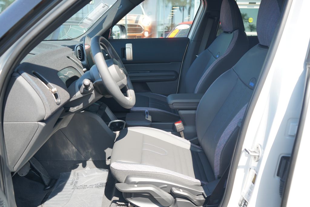 Thumbnail: 2026 MINI Cooper Countryman - 6