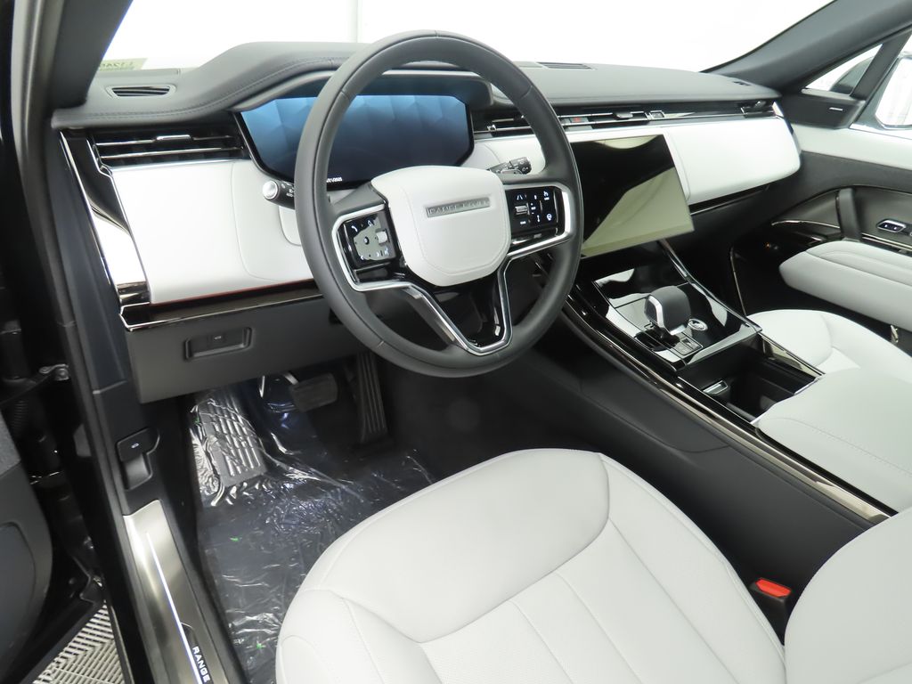 2025 Land Rover Range Rover Sport SE 10