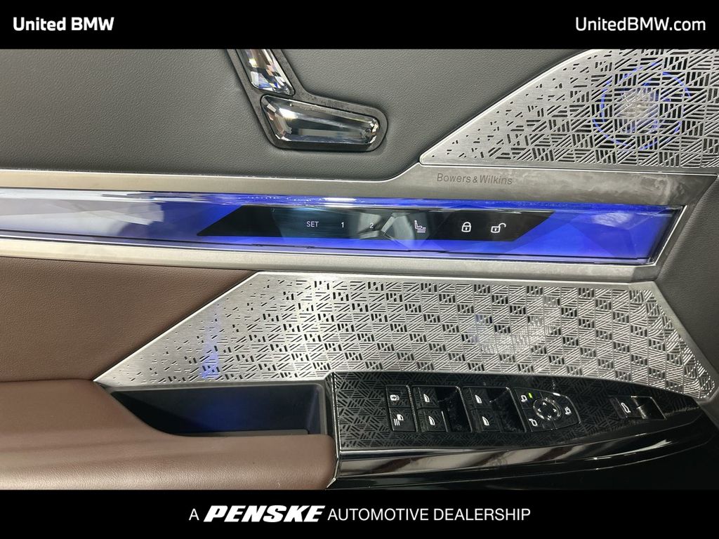 Thumbnail: 2025 BMW 7 Series - 11