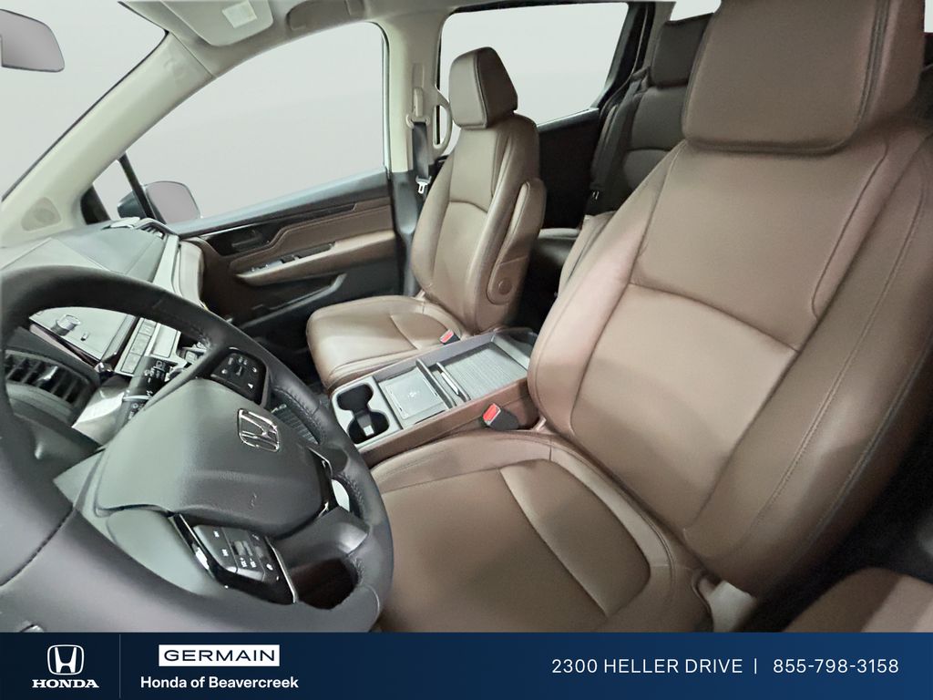 New 2026 White Honda Touring image 21