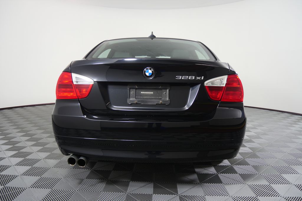 2008 BMW 3 Series 328xi 4
