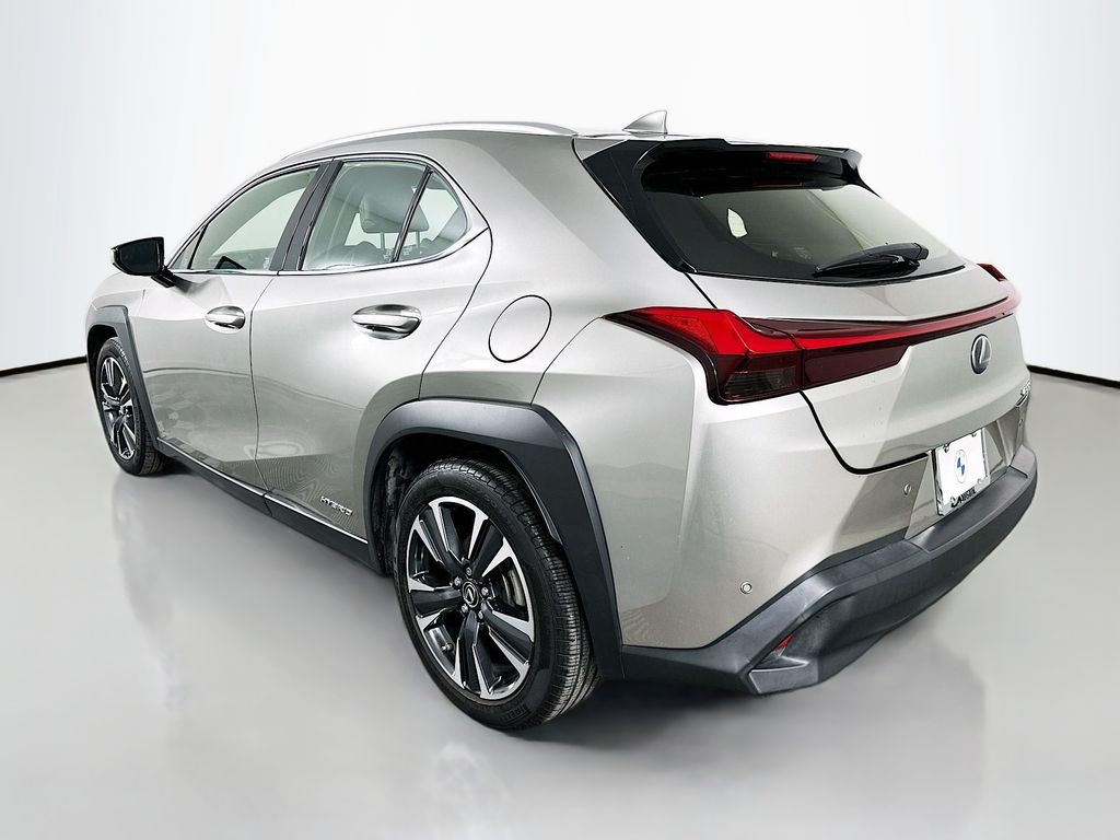 Thumbnail: 2021 Lexus UX - 7