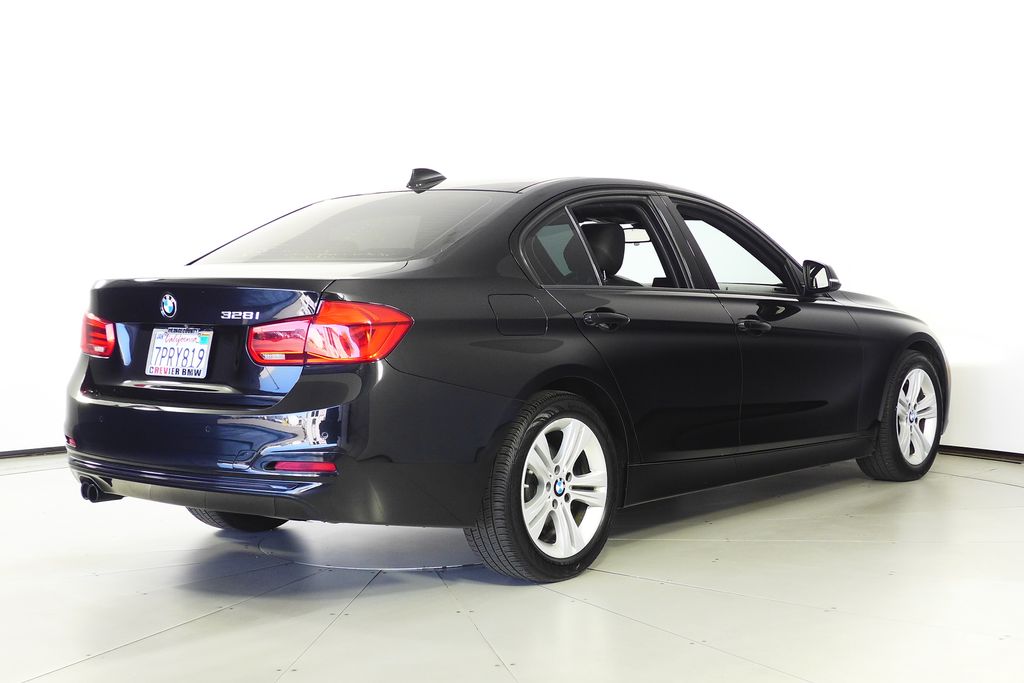Thumbnail: 2016 BMW 3 Series - 7