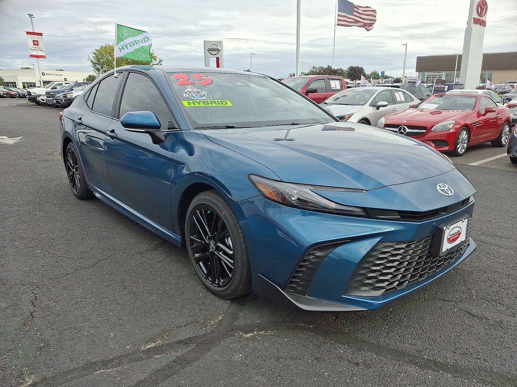 Thumbnail: 2025 Toyota Camry - 3