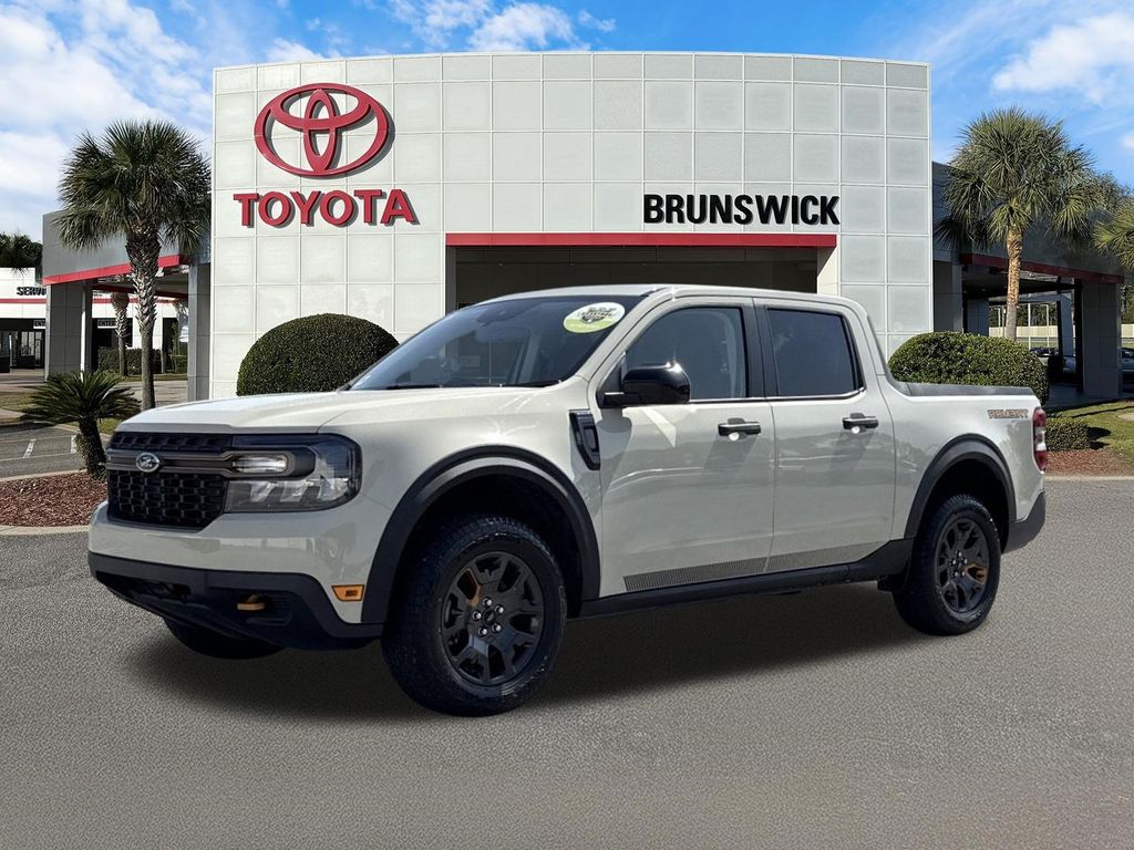  2024 Ford Maverick XLT SuperCrew AWD   