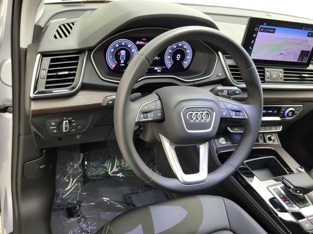 Thumbnail: 2023 Audi Q5 - 27