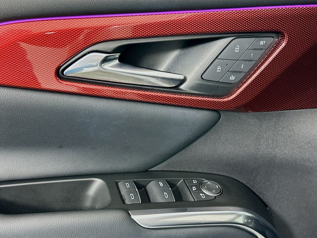 Thumbnail: 2024 Chevrolet Traverse - 18