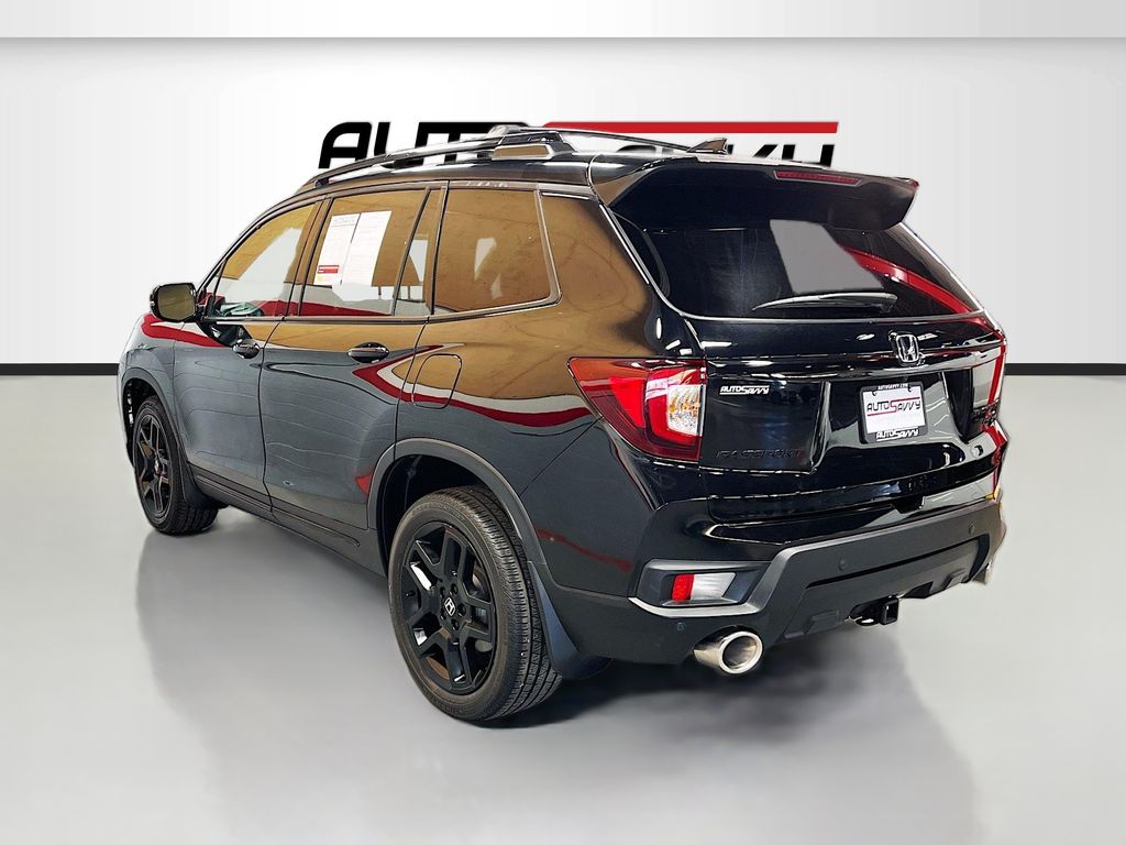 Used 2025 Black Honda Black Edition image 5