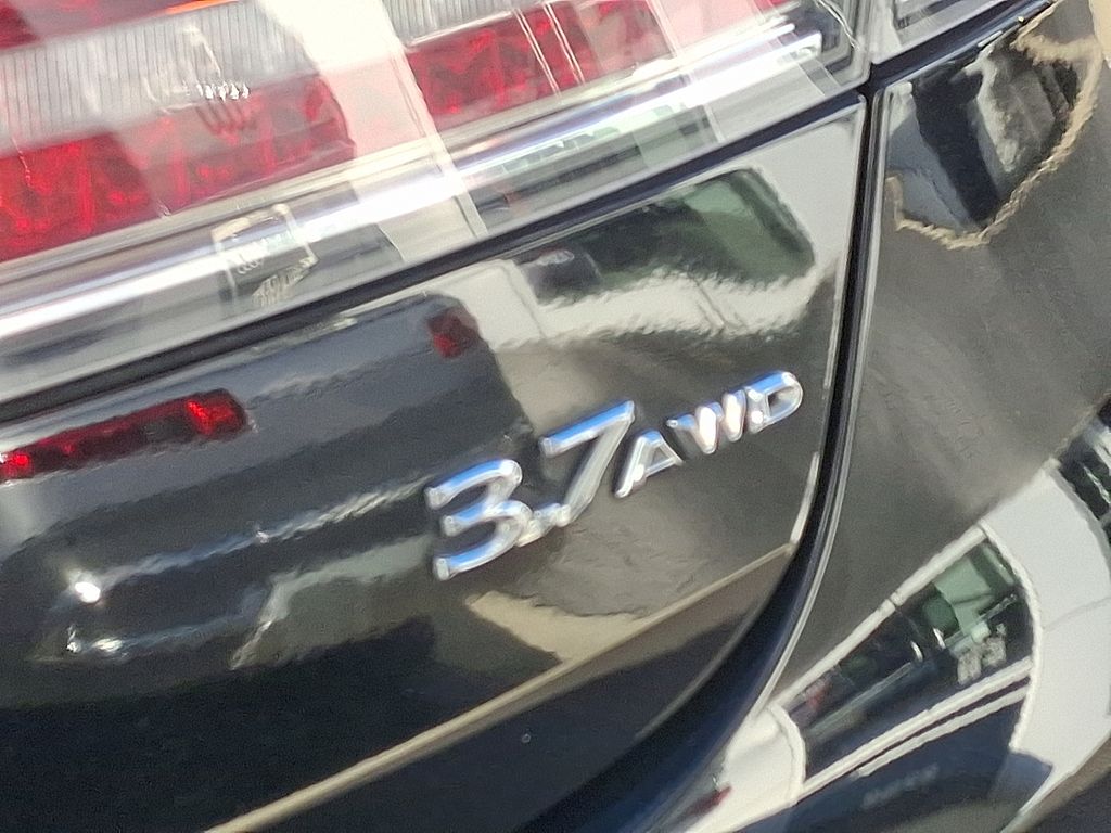 Thumbnail: 2016 Lincoln MKZ - 28