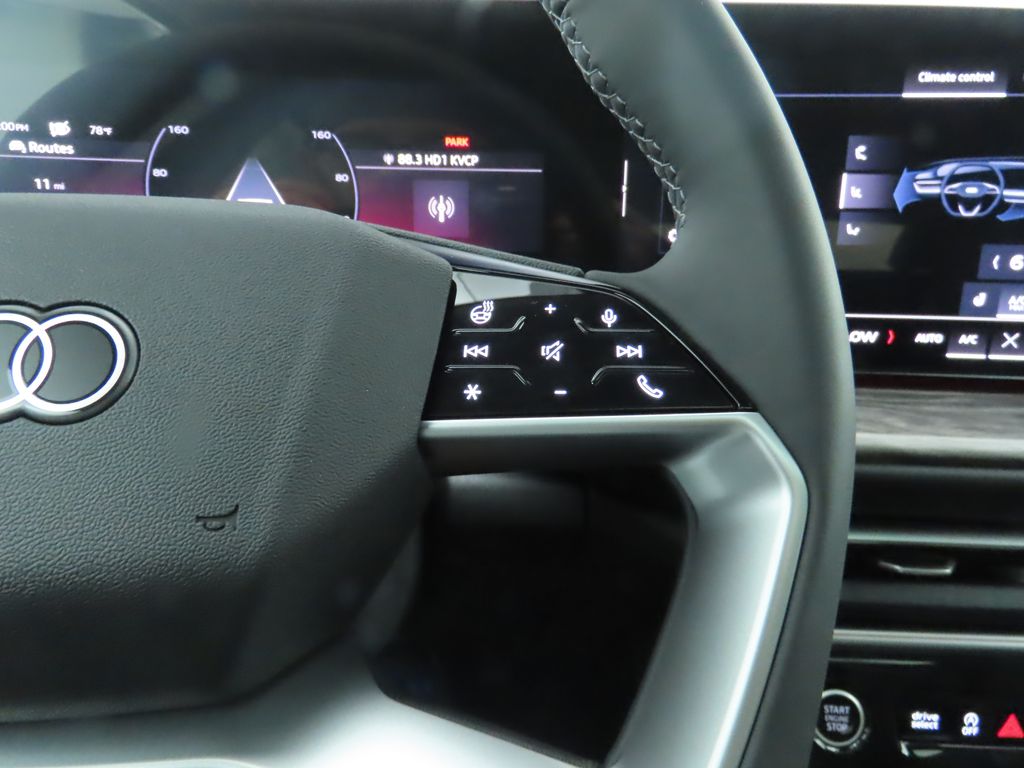 Thumbnail: 2025 Audi Q5 - 13