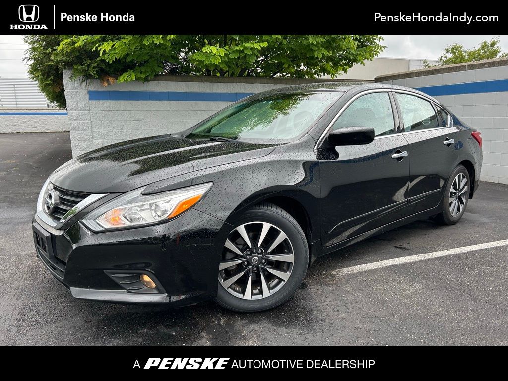 2016 Nissan Altima SV -
                Indianapolis, IN