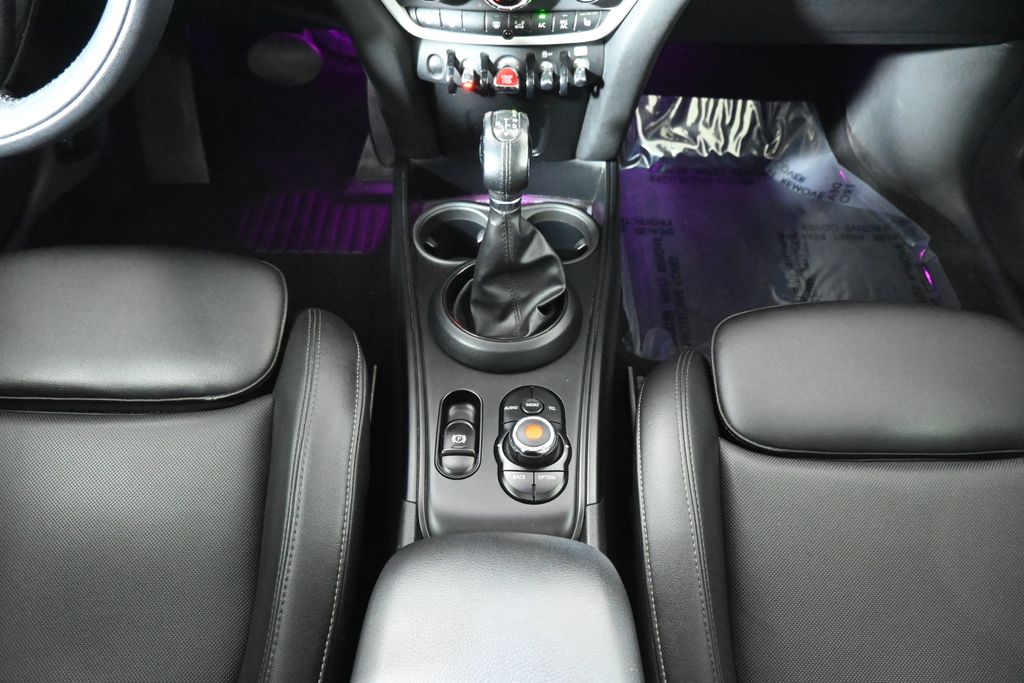 Thumbnail: 2018 MINI Cooper Countryman - 23