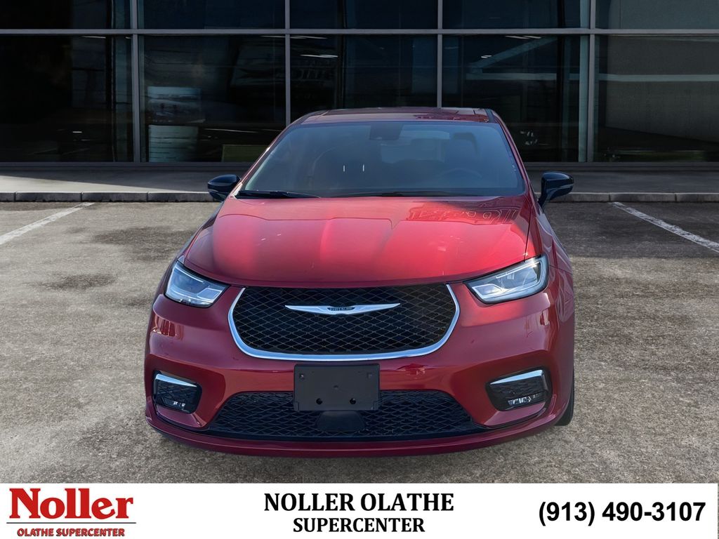 Red Hot Pearlcoat 2025 Chrysler Pacifica Select FWD Minivan Front-Wheel Drive 9-Speed Automatic