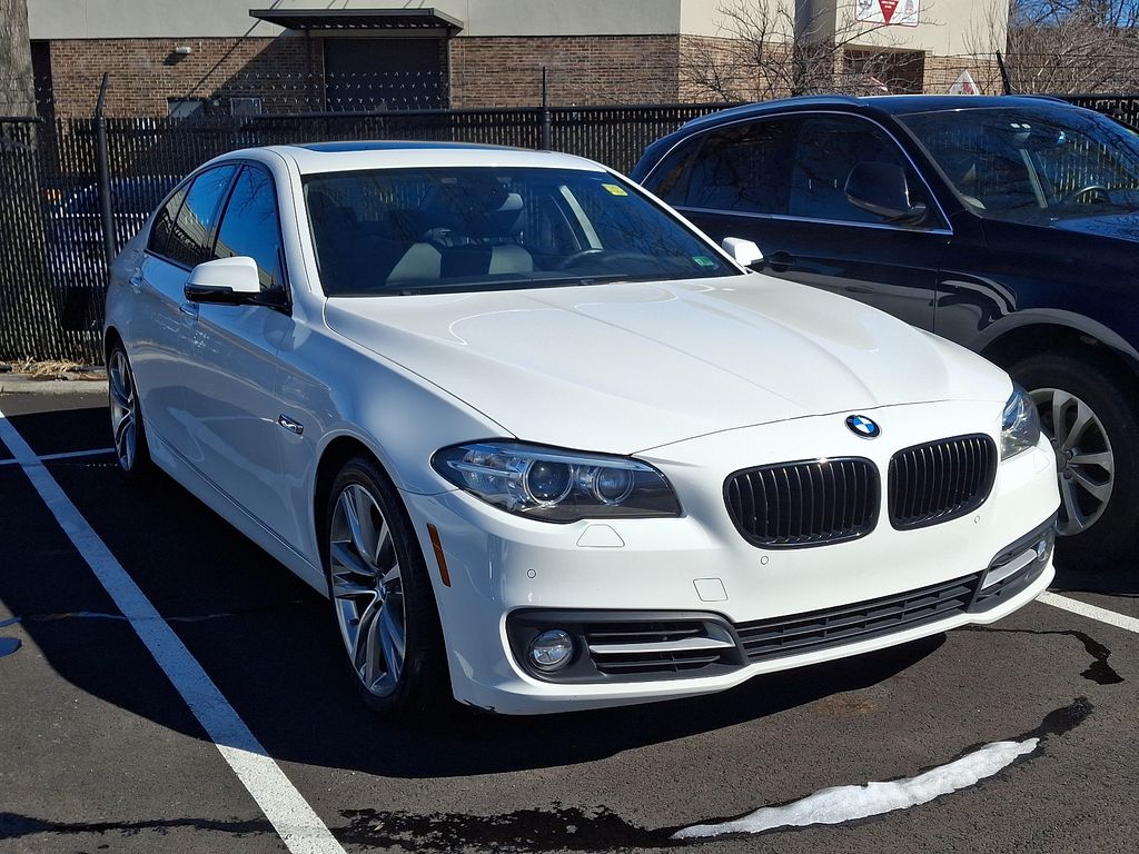 2016 BMW 5 Series 528i 3