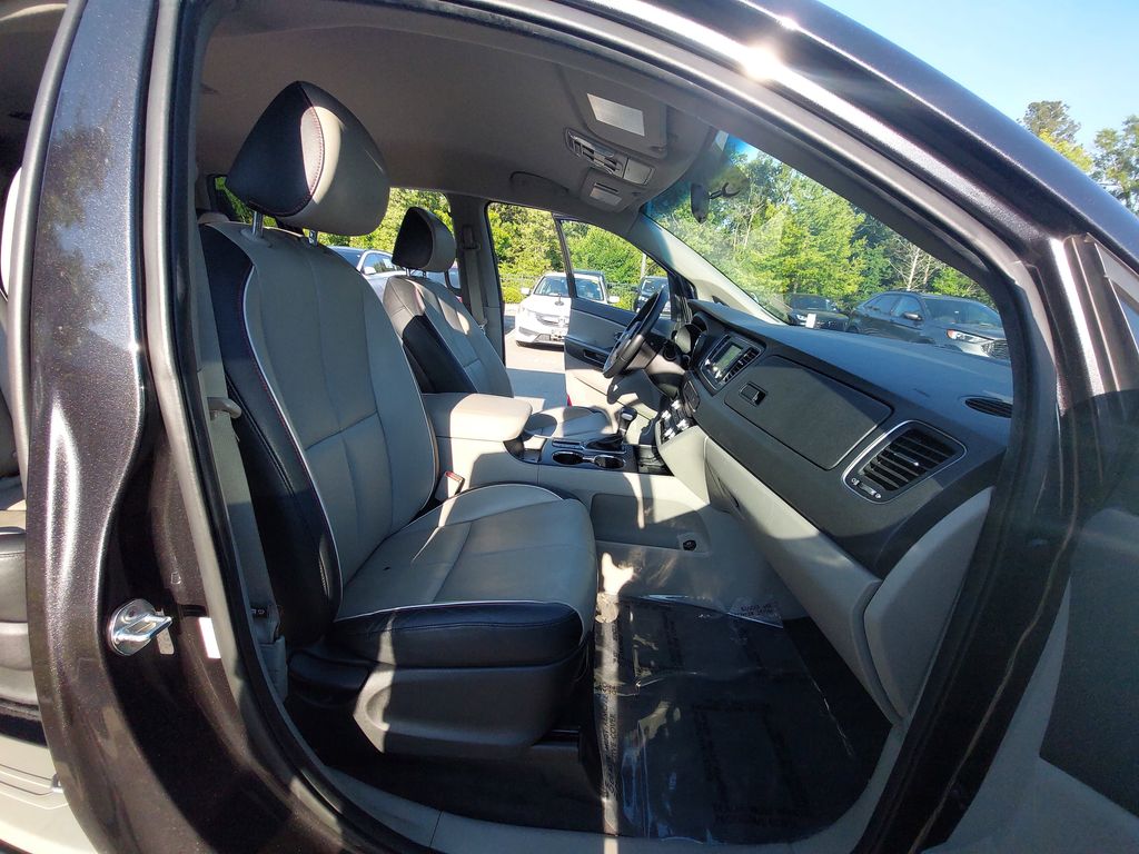 Used 2020 Gray Kia EX image 10