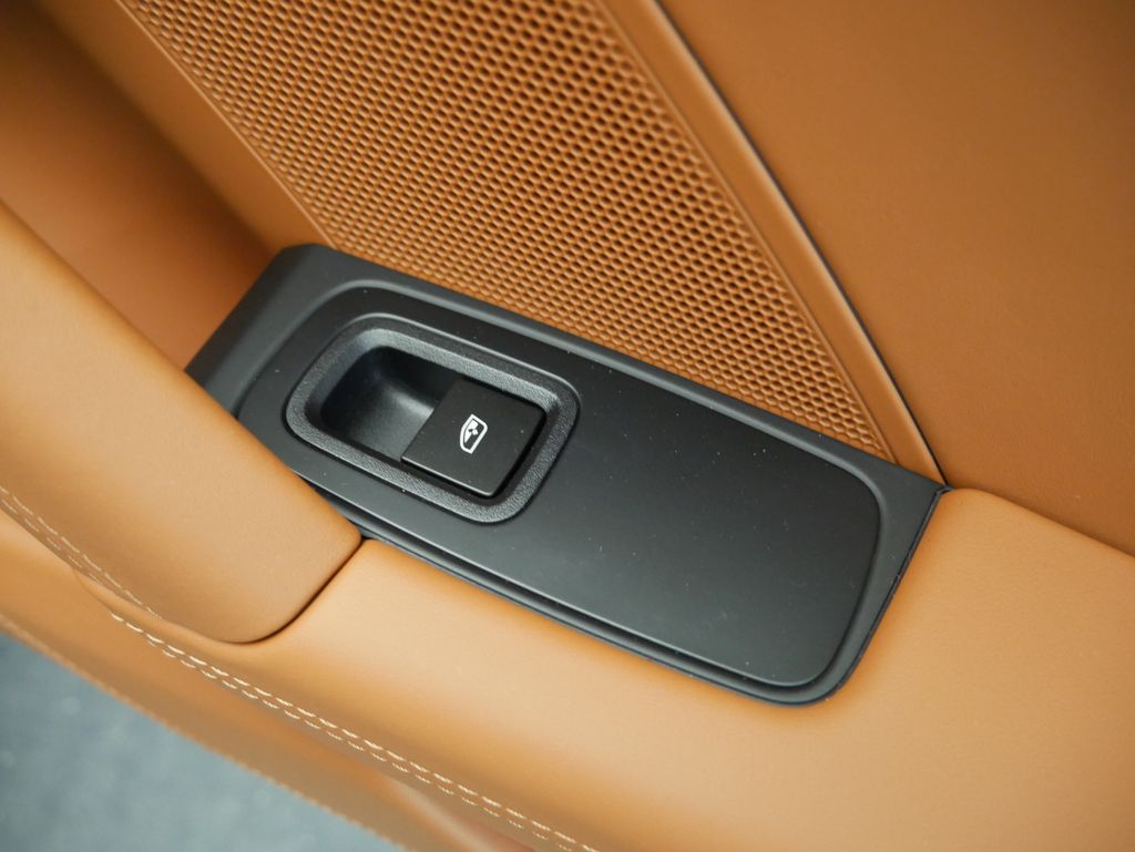 Thumbnail: 2026 Porsche 911 - 19