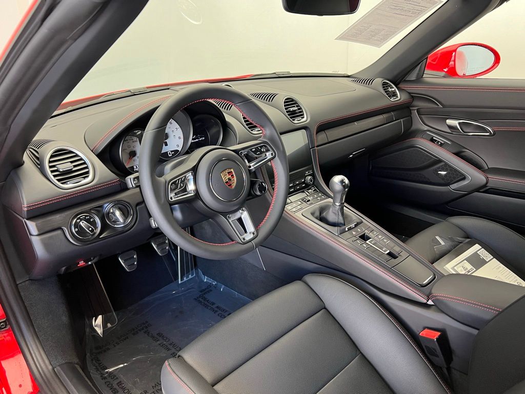 2025 Porsche 718 Boxster GTS 4