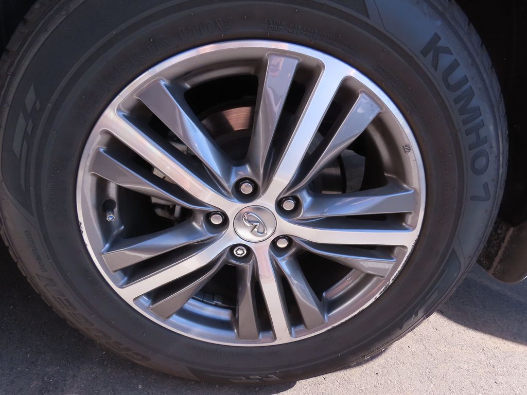 Thumbnail: 2020 INFINITI QX60 - 16