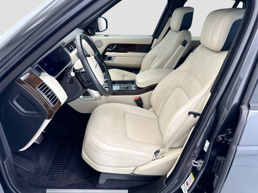 Thumbnail: 2022 Land Rover Range Rover - 5
