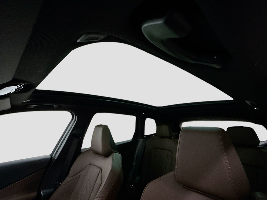 Thumbnail: 2026 BMW X3 - 12