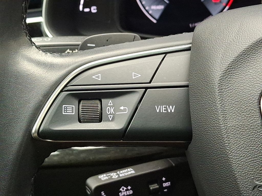 Thumbnail: 2021 Audi Q7 - 23