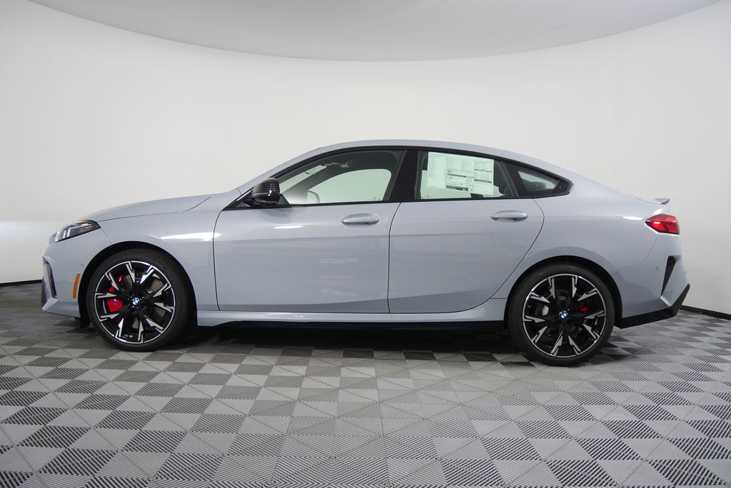 Thumbnail: 2026 BMW 2 Series - 6