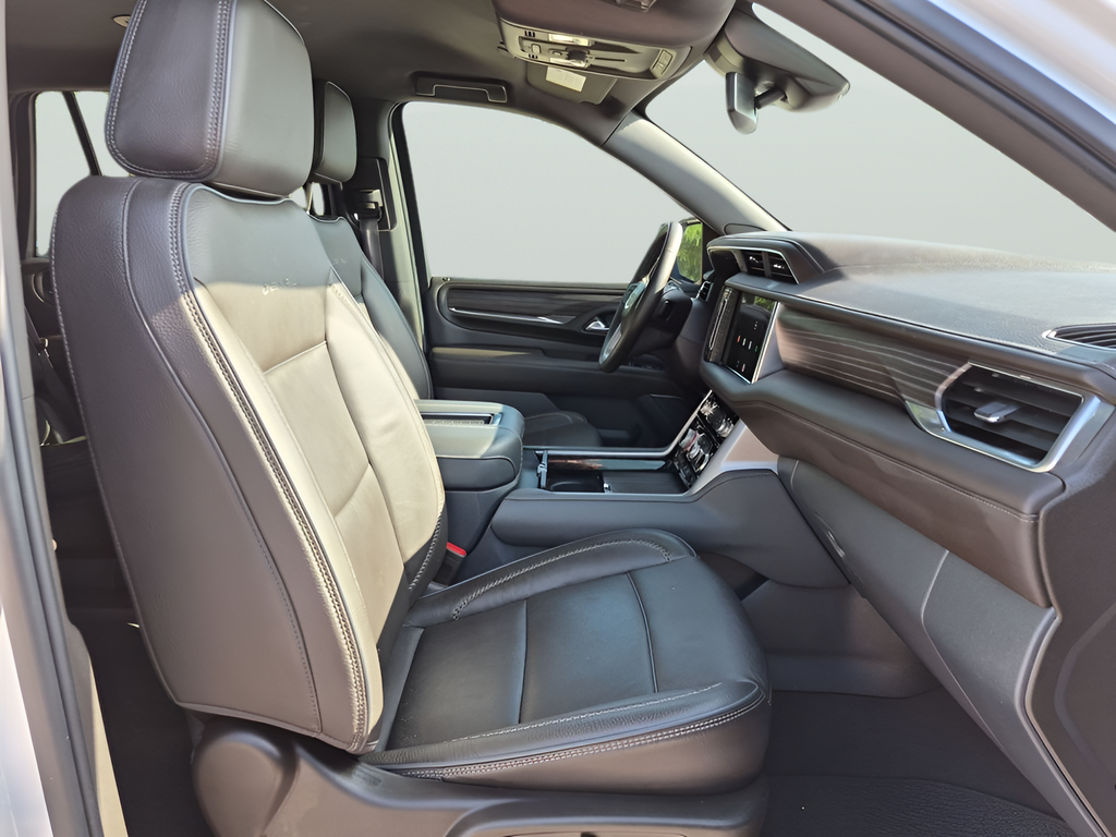 Used 2024 White GMC Denali image 45