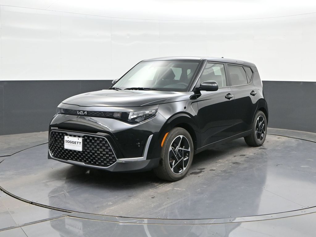Fusion Black 2023 Kia Soul SUV / Crossover Front-Wheel Drive Continuously Variable Transmission