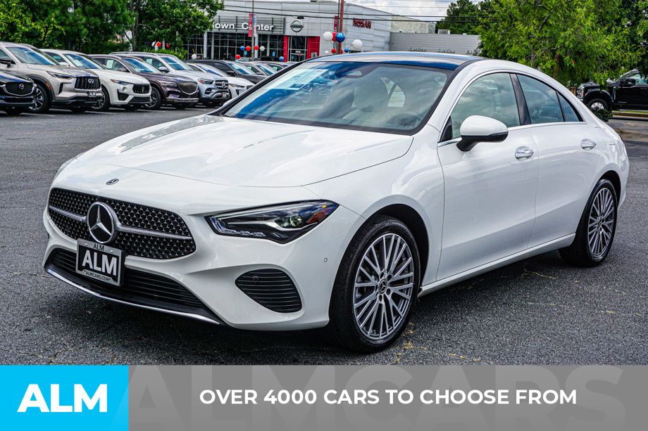2025 Mercedes Benz CLA 250 4MATIC photo 2