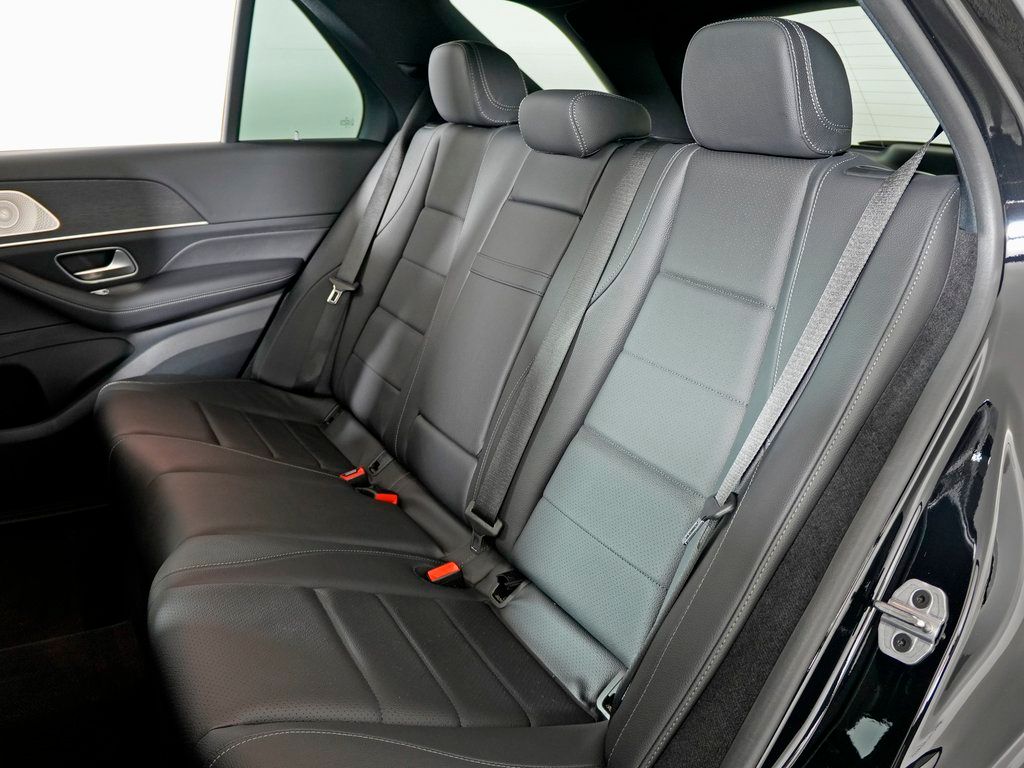 used 2022 Mercedes-Benz GLE car, priced at $43,988