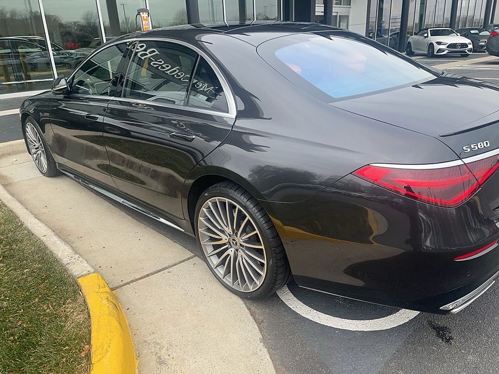 Thumbnail: 2023 Mercedes-Benz S-Class - 5