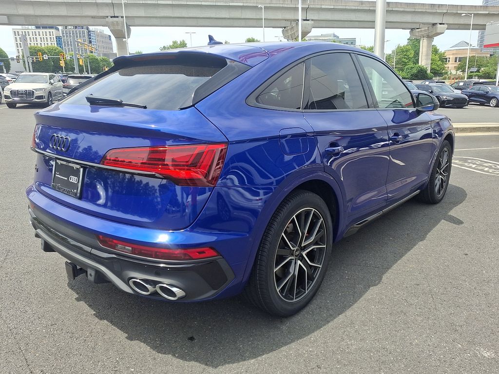 Thumbnail: 2023 Audi SQ5 - 4