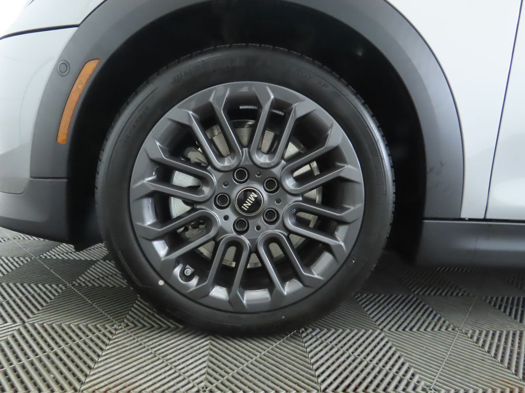 Thumbnail: 2026 MINI Cooper - 30