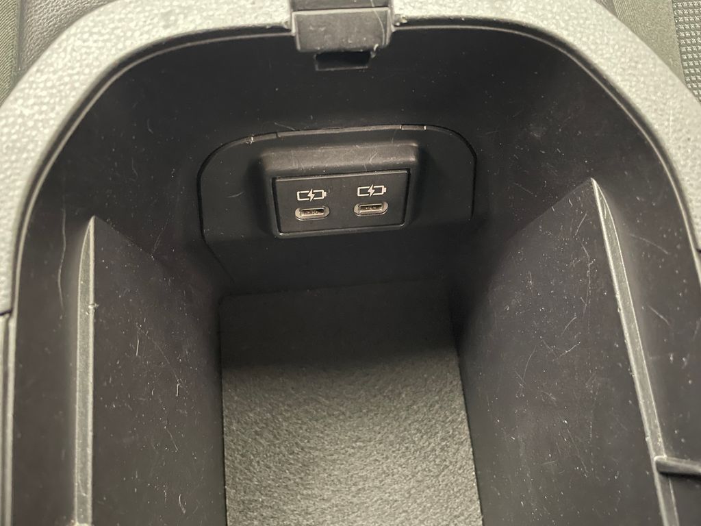 Thumbnail: 2023 Toyota RAV4 - 29