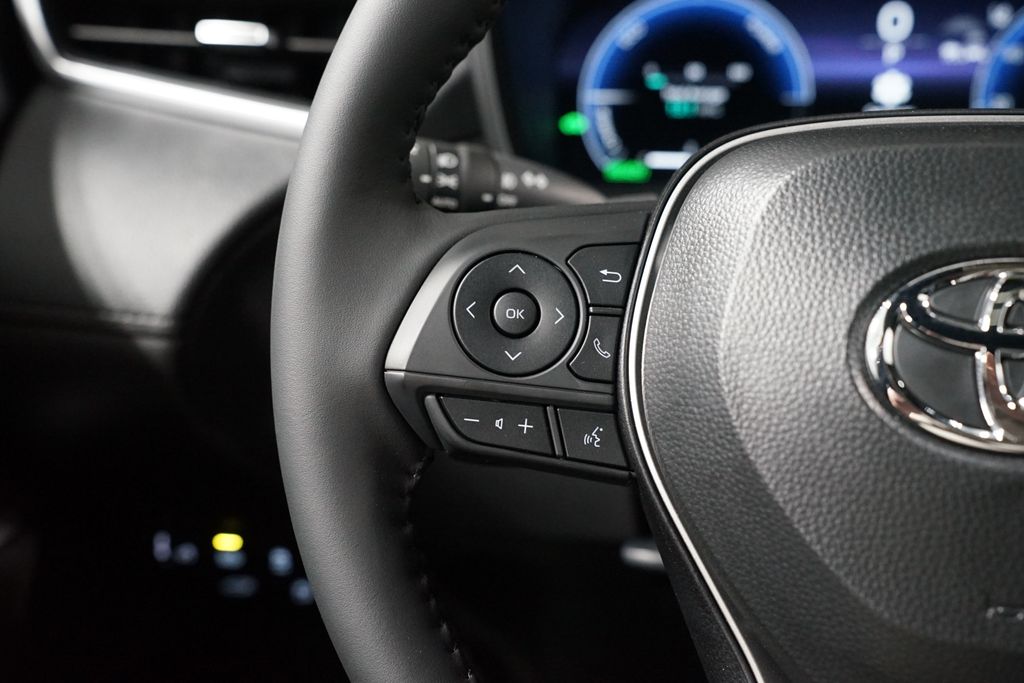 Thumbnail: 2026 Toyota Corolla Cross - 14