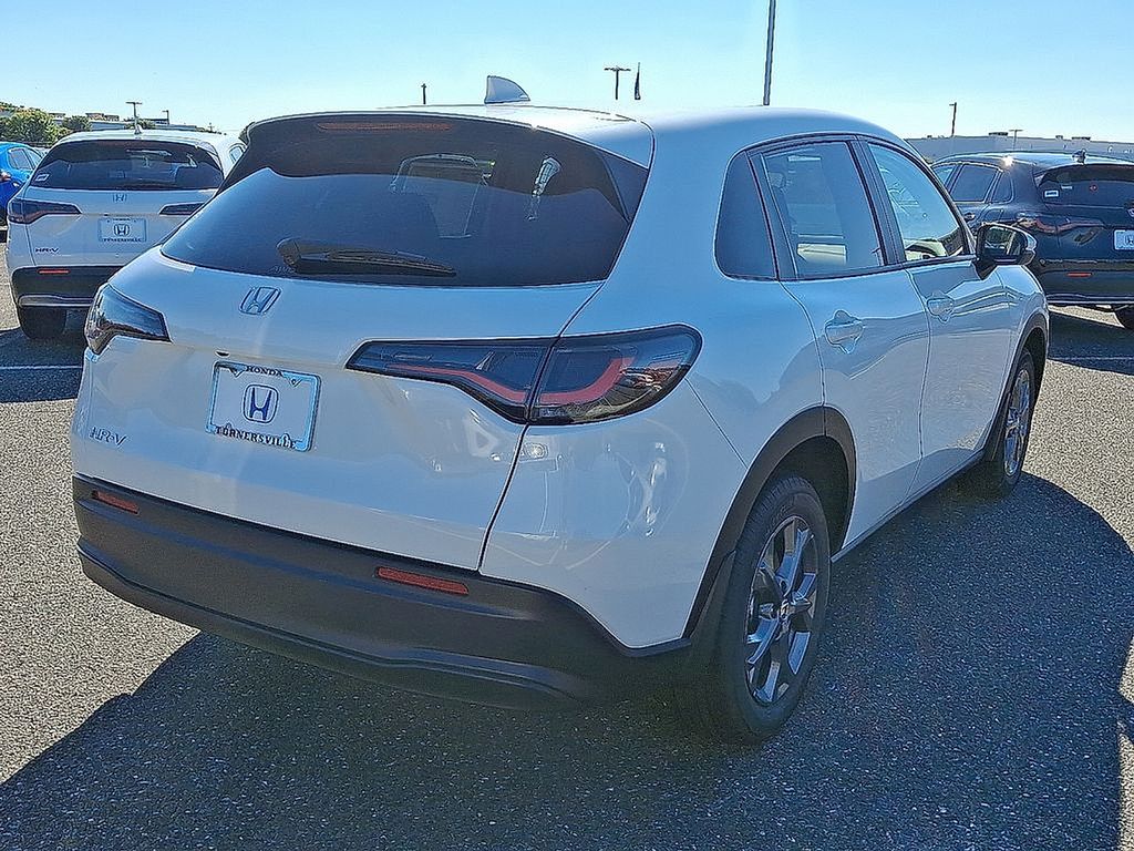 Thumbnail: 2026 Honda HR-V - 4