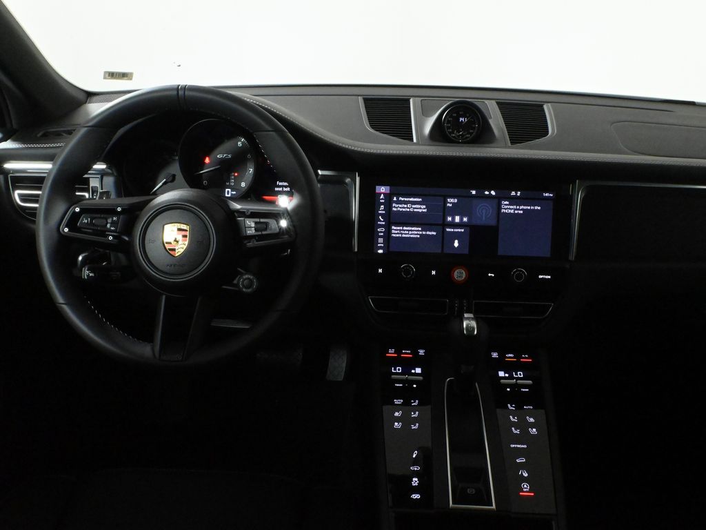 Thumbnail: 2025 Porsche Macan - 18