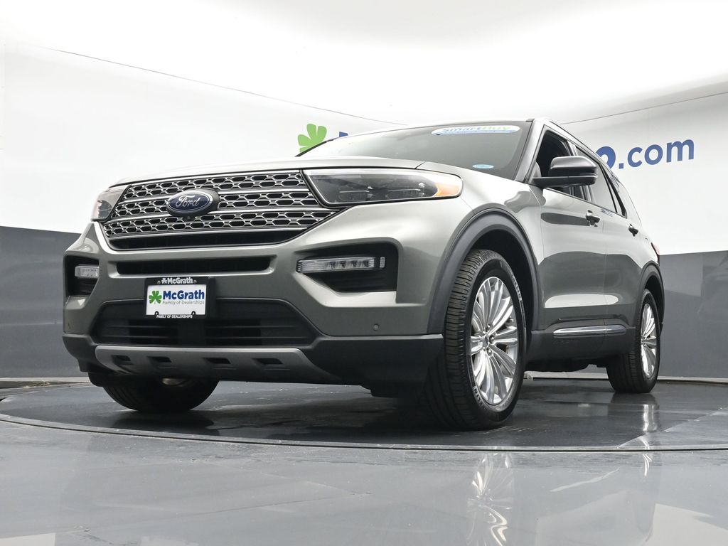 Certified Used 2020  Ford Limited image 6