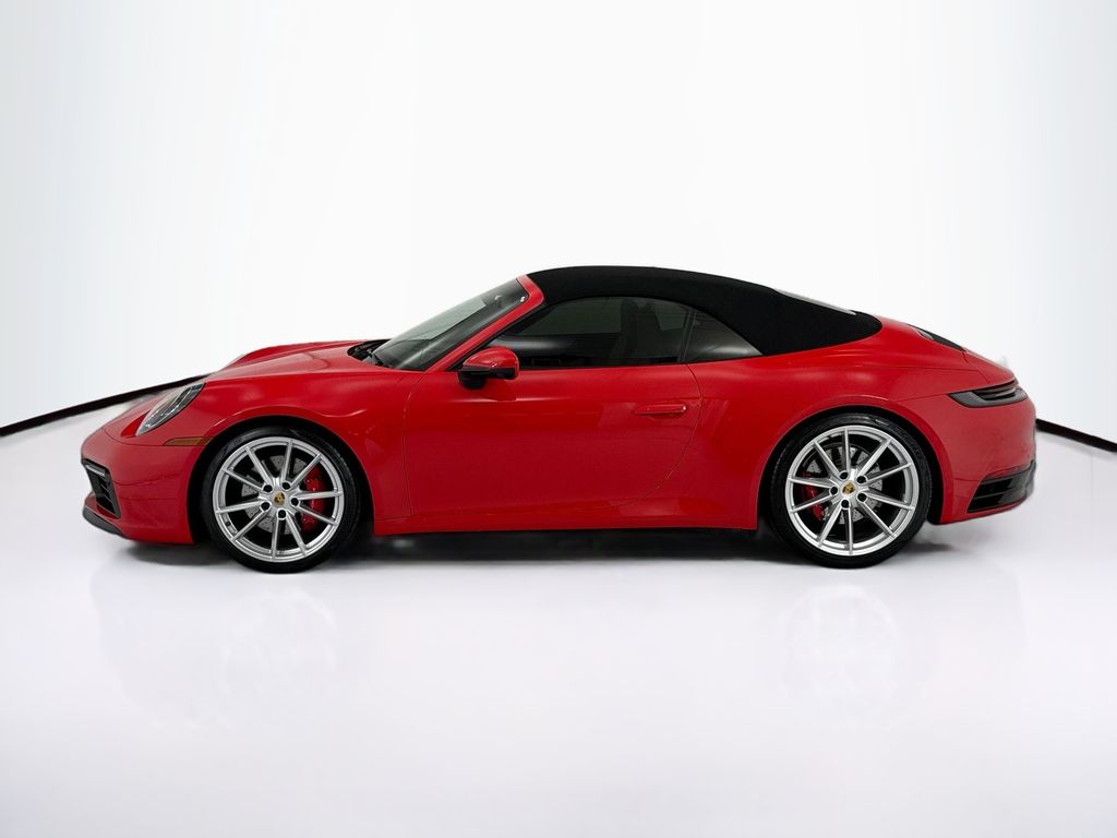 Thumbnail: 2022 Porsche 911 - 16