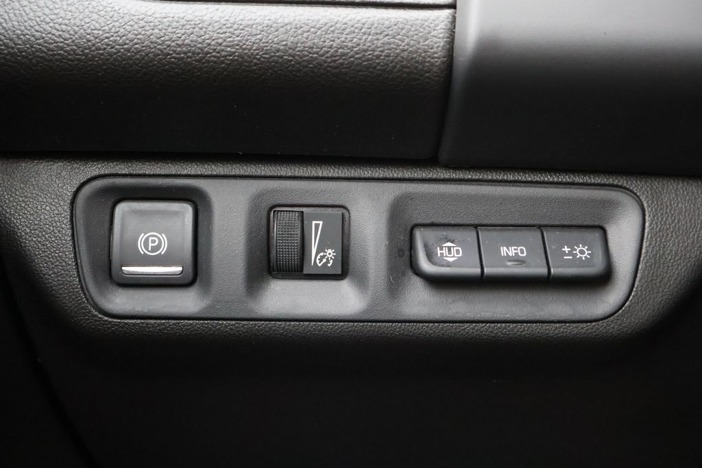 2021 GMC Acadia AT4 31