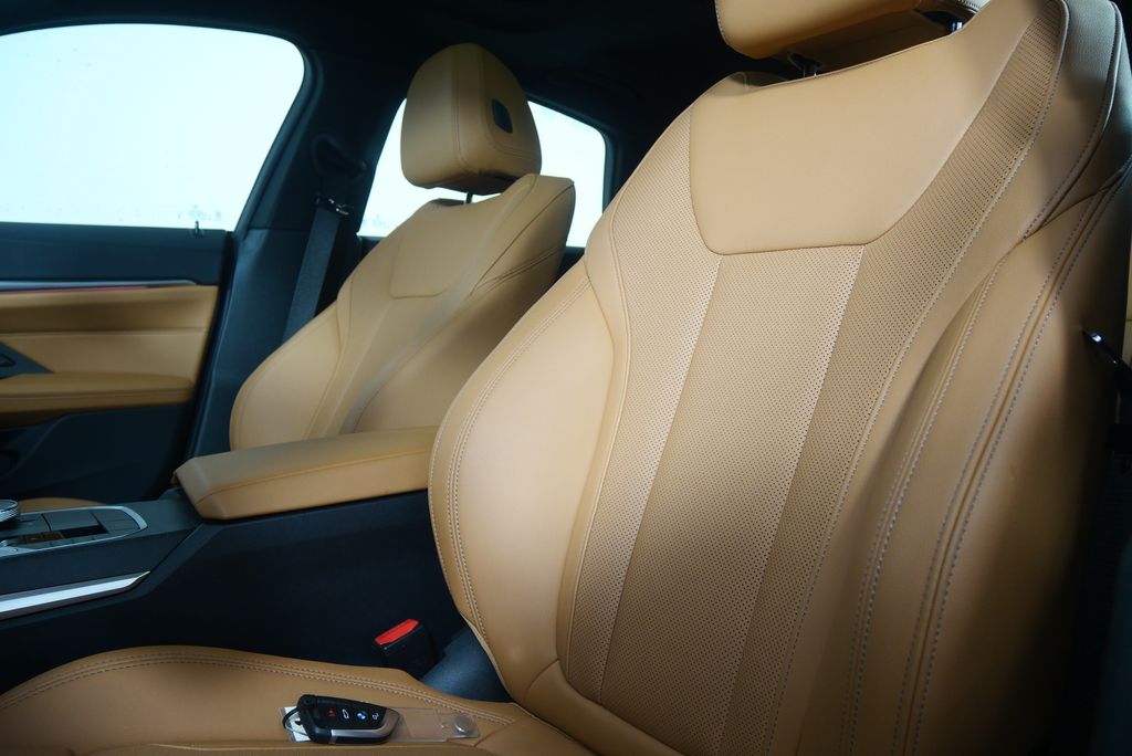 Thumbnail: 2025 BMW 4 Series - 12