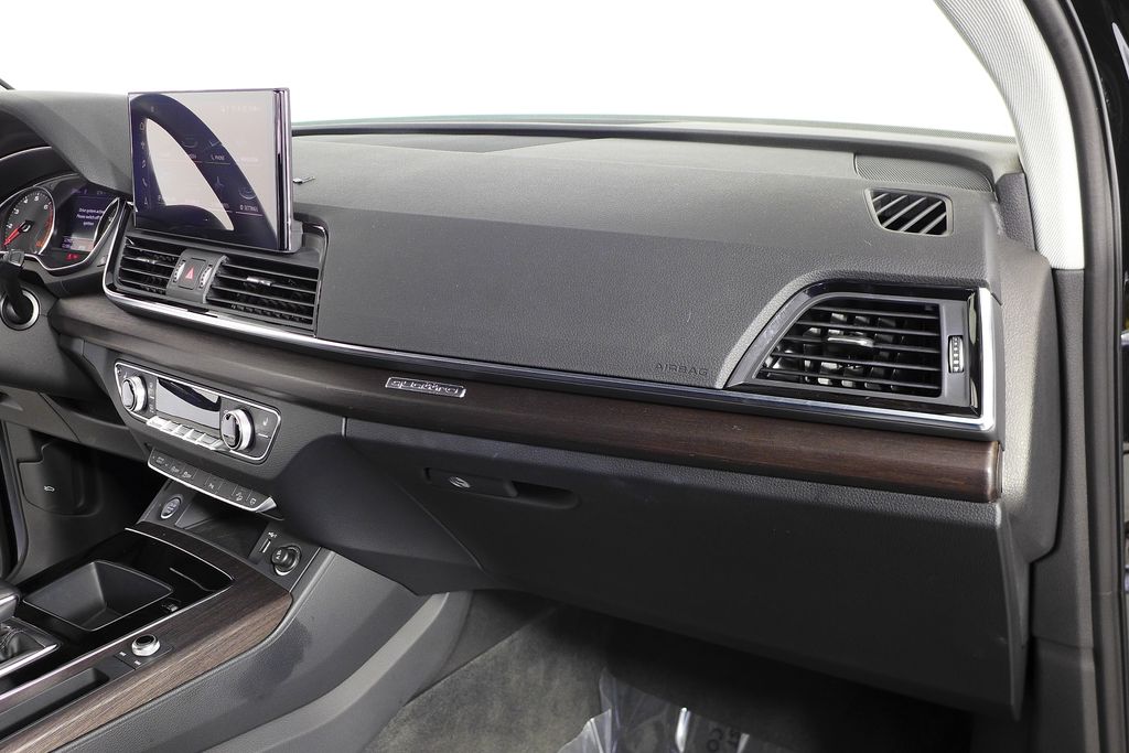 Thumbnail: 2023 Audi Q5 - 14