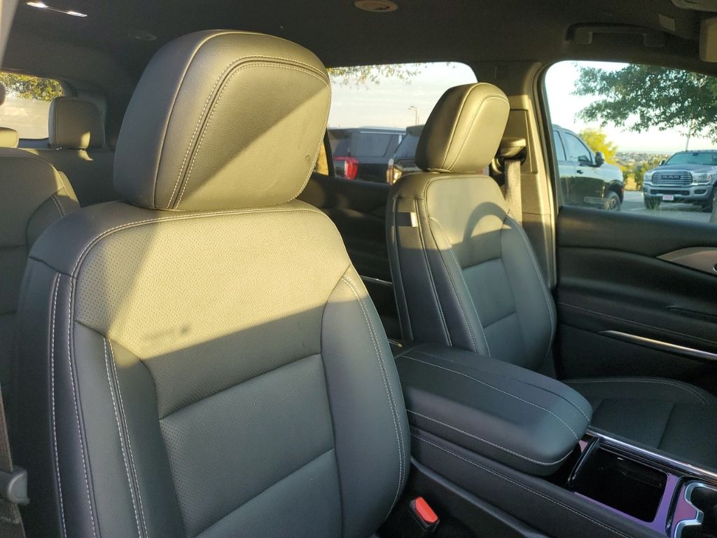 Used Car 2024 Chevrolet Traverse  Lt For Sale Under $40,000 In Austin, Texas